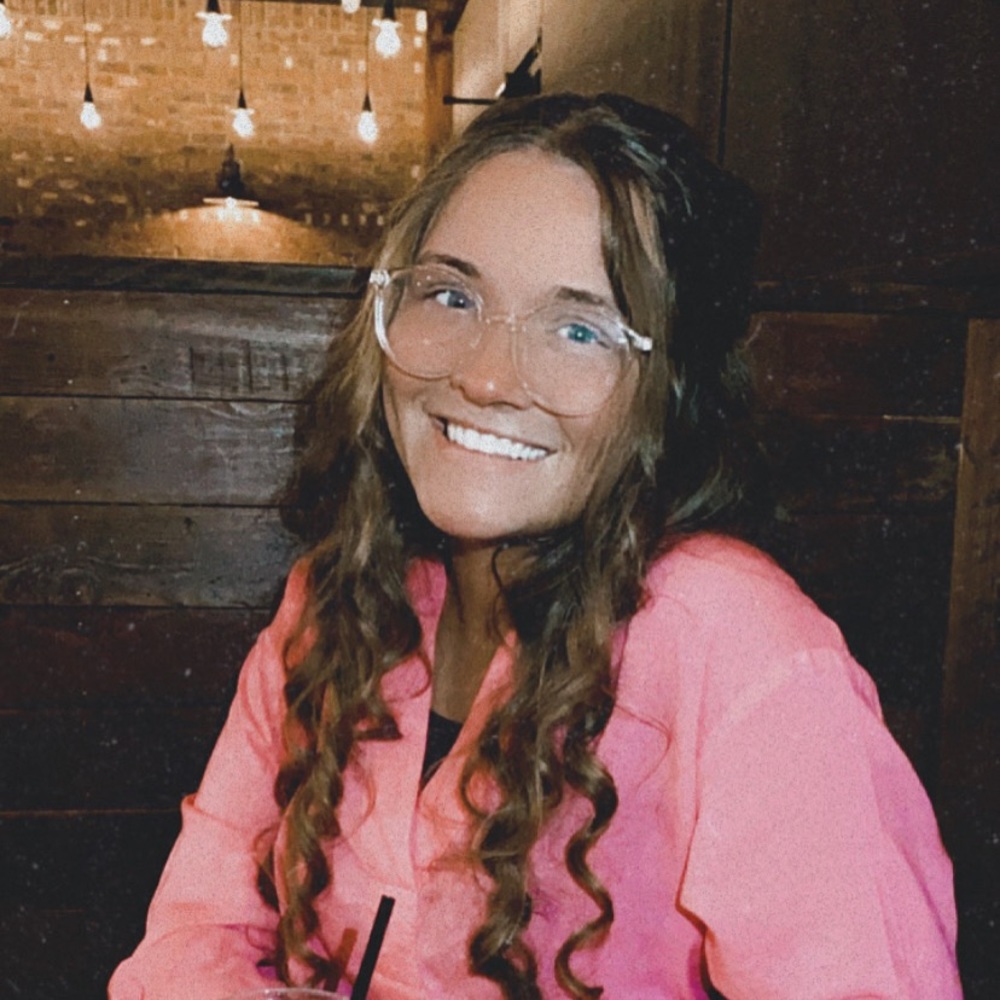 Meet your Posher, Camille